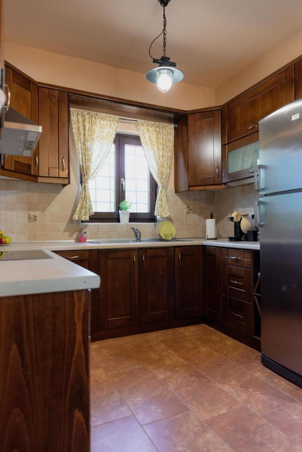 Villa Karavos Grove à Káto Lekhónia Extérieur photo