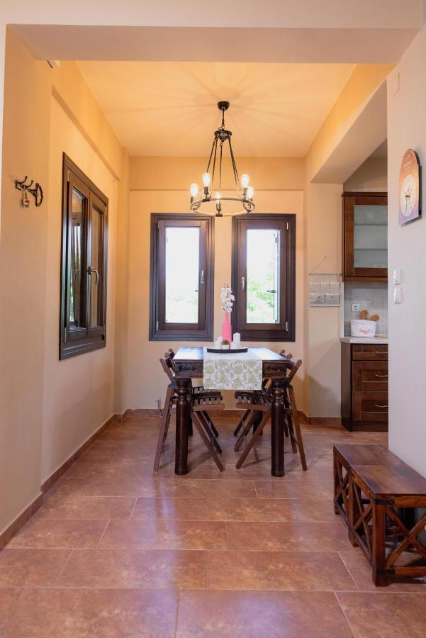 Villa Karavos Grove à Káto Lekhónia Extérieur photo